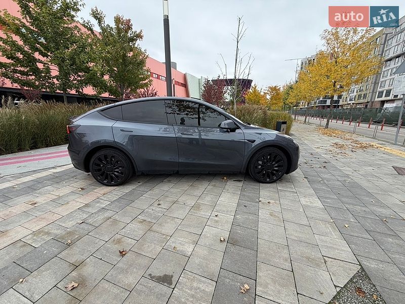 Позашляховик / Кросовер Tesla Model Y 2022 в Києві