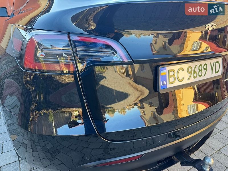 Внедорожник / Кроссовер Tesla Model Y 2022 в Дрогобыче