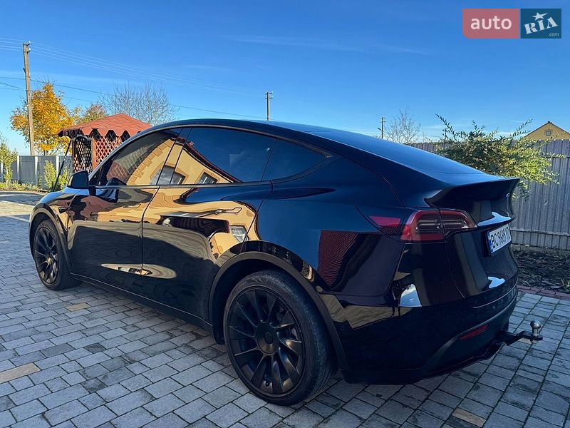 Внедорожник / Кроссовер Tesla Model Y 2022 в Дрогобыче