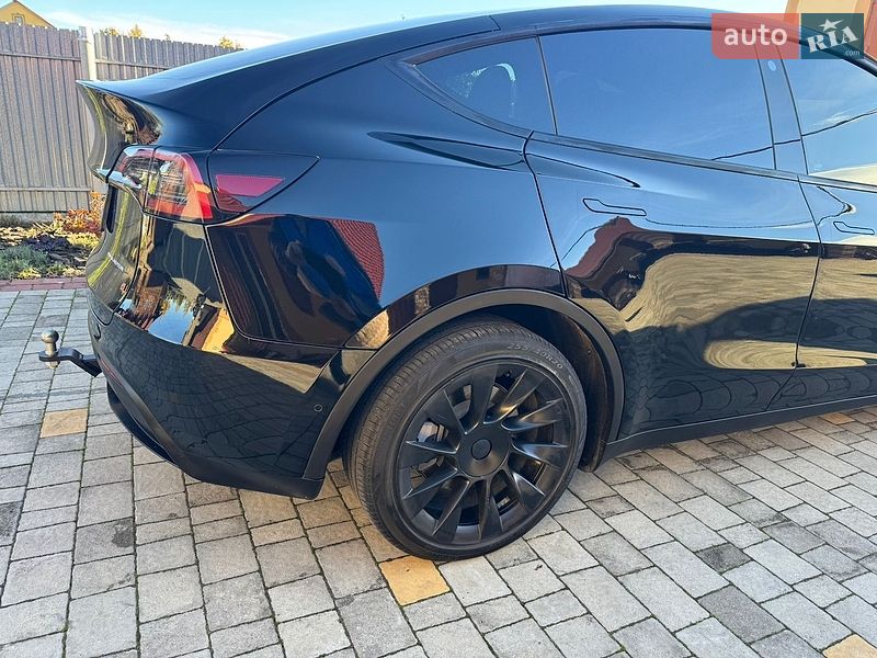 Внедорожник / Кроссовер Tesla Model Y 2022 в Дрогобыче