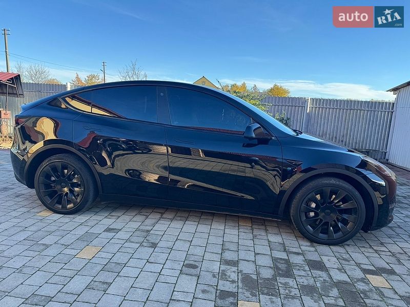 Внедорожник / Кроссовер Tesla Model Y 2022 в Дрогобыче