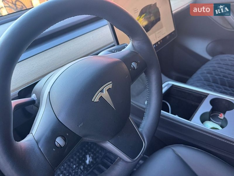 Внедорожник / Кроссовер Tesla Model Y 2022 в Дрогобыче