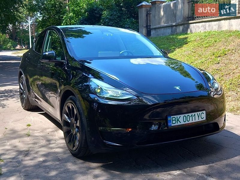 Позашляховик / Кросовер Tesla Model Y 2023 в Острозі фото 14 Позашляховик / Кросовер Tesla Model Y 2023 в Острозі