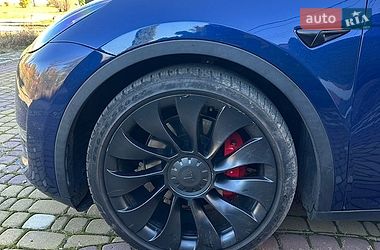 Позашляховик / Кросовер Tesla Model Y 2022 в Харкові