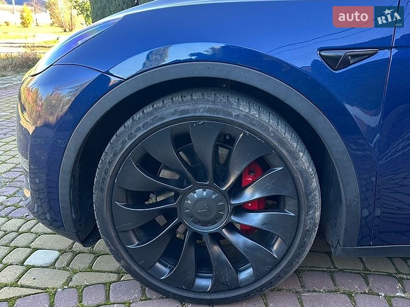 Позашляховик / Кросовер Tesla Model Y 2022 в Харкові