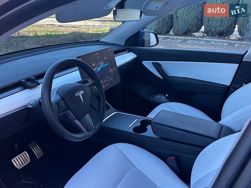Позашляховик / Кросовер Tesla Model Y 2022 в Харкові