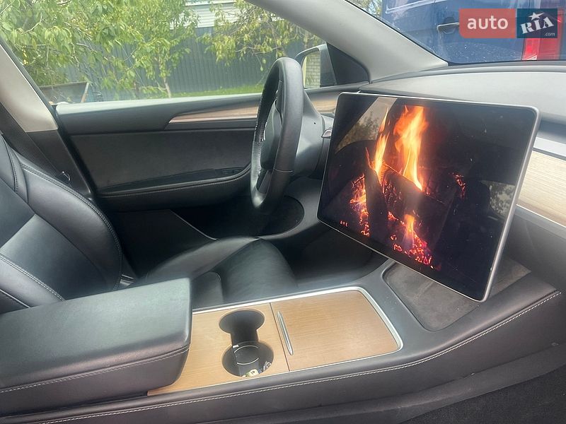 Позашляховик / Кросовер Tesla Model Y 2023 в Дніпрі