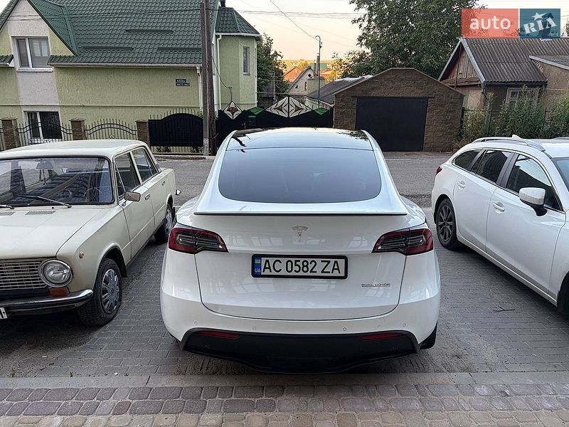 Позашляховик / Кросовер Tesla Model Y 2022 в Луцьку