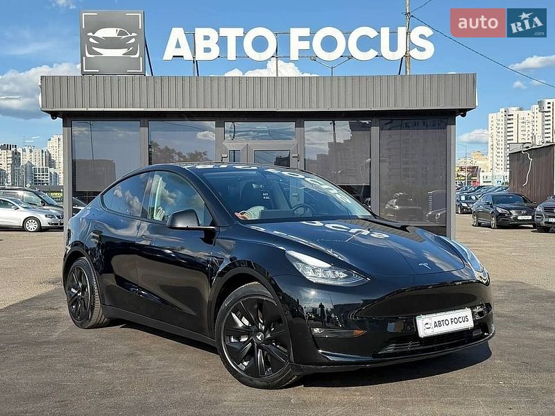 Внедорожник / Кроссовер Tesla Model Y 2021 в Киеве