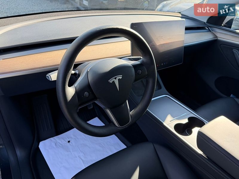 Позашляховик / Кросовер Tesla Model Y 2025 в Івано-Франківську фото 21 Позашляховик / Кросовер Tesla Model Y 2025 в Івано-Франківську
