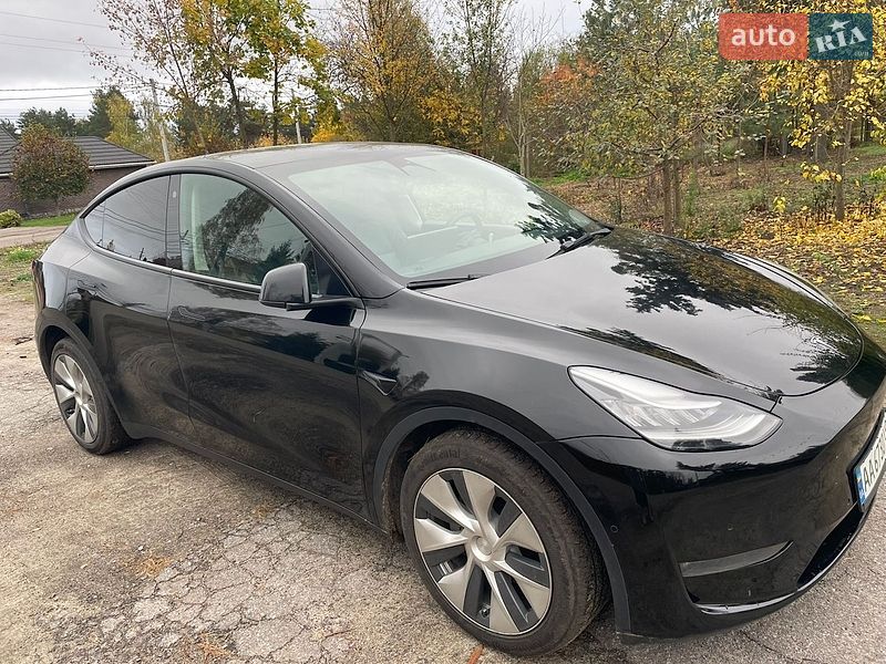 Tesla Model Y 2022