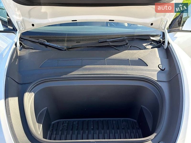 Позашляховик / Кросовер Tesla Model Y 2021 в Львові фото 27 Позашляховик / Кросовер Tesla Model Y 2021 в Львові