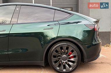 Внедорожник / Кроссовер Tesla Model Y 2022 в Киеве