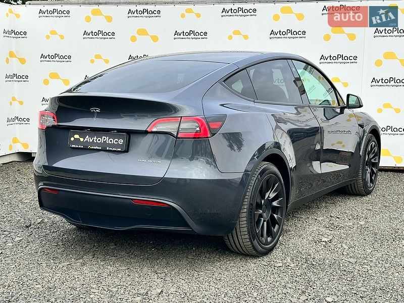 Внедорожник / Кроссовер Tesla Model Y 2023 в Луцке