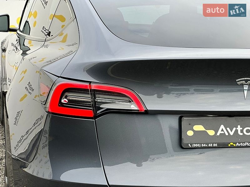 Внедорожник / Кроссовер Tesla Model Y 2023 в Луцке