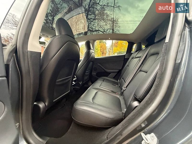 Позашляховик / Кросовер Tesla Model Y 2024 в Києві