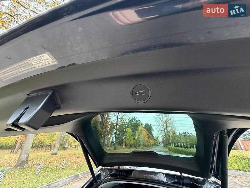 Позашляховик / Кросовер Tesla Model Y 2024 в Києві