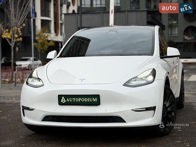 Позашляховик / Кросовер Tesla Model Y 2022 в Києві