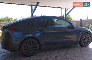 Позашляховик / Кросовер Tesla Model Y 2024 в Дніпрі