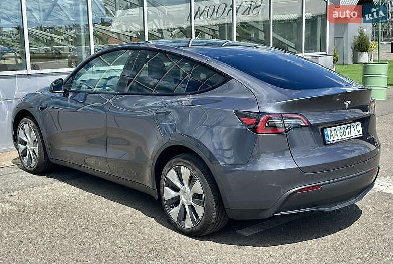 Позашляховик / Кросовер Tesla Model Y 2023 в Києві