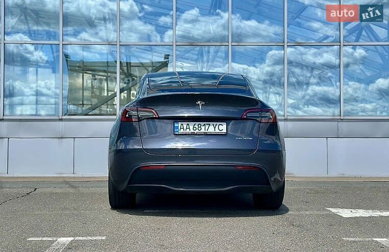 Позашляховик / Кросовер Tesla Model Y 2023 в Києві