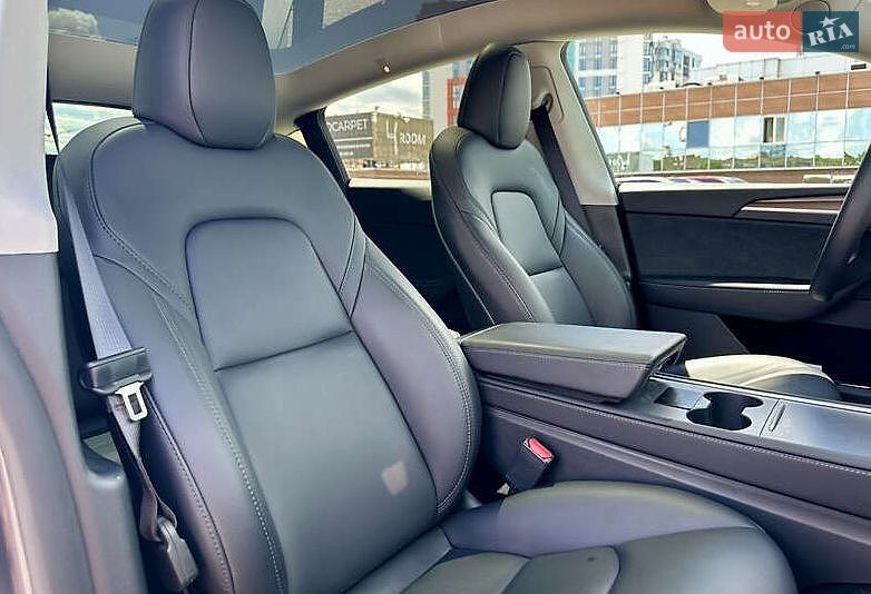 Позашляховик / Кросовер Tesla Model Y 2023 в Києві