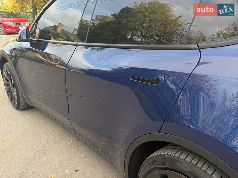 Позашляховик / Кросовер Tesla Model Y 2023 в Самборі