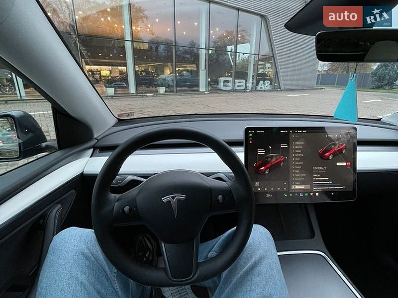 Позашляховик / Кросовер Tesla Model Y 2023 в Львові фото 28 Позашляховик / Кросовер Tesla Model Y 2023 в Львові