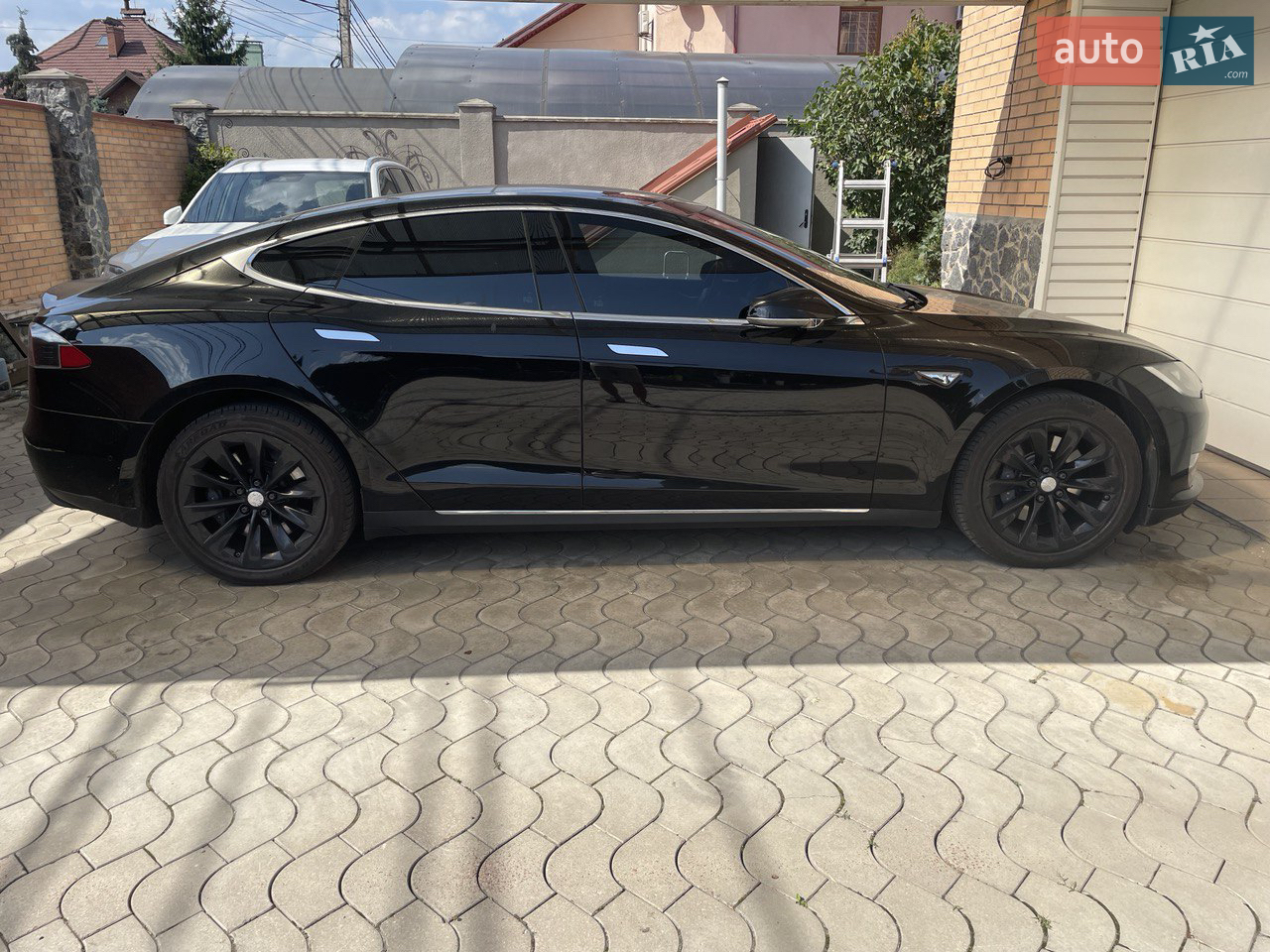 2015 Tesla Model S - мініатюра 15