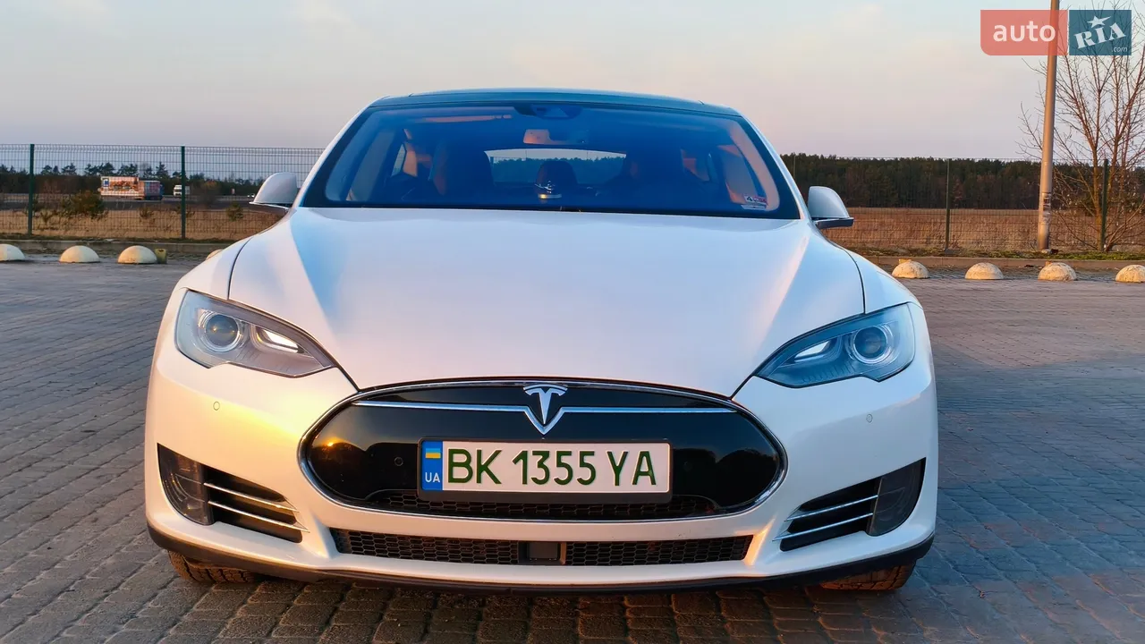 2015 Tesla Model S - мініатюра 19