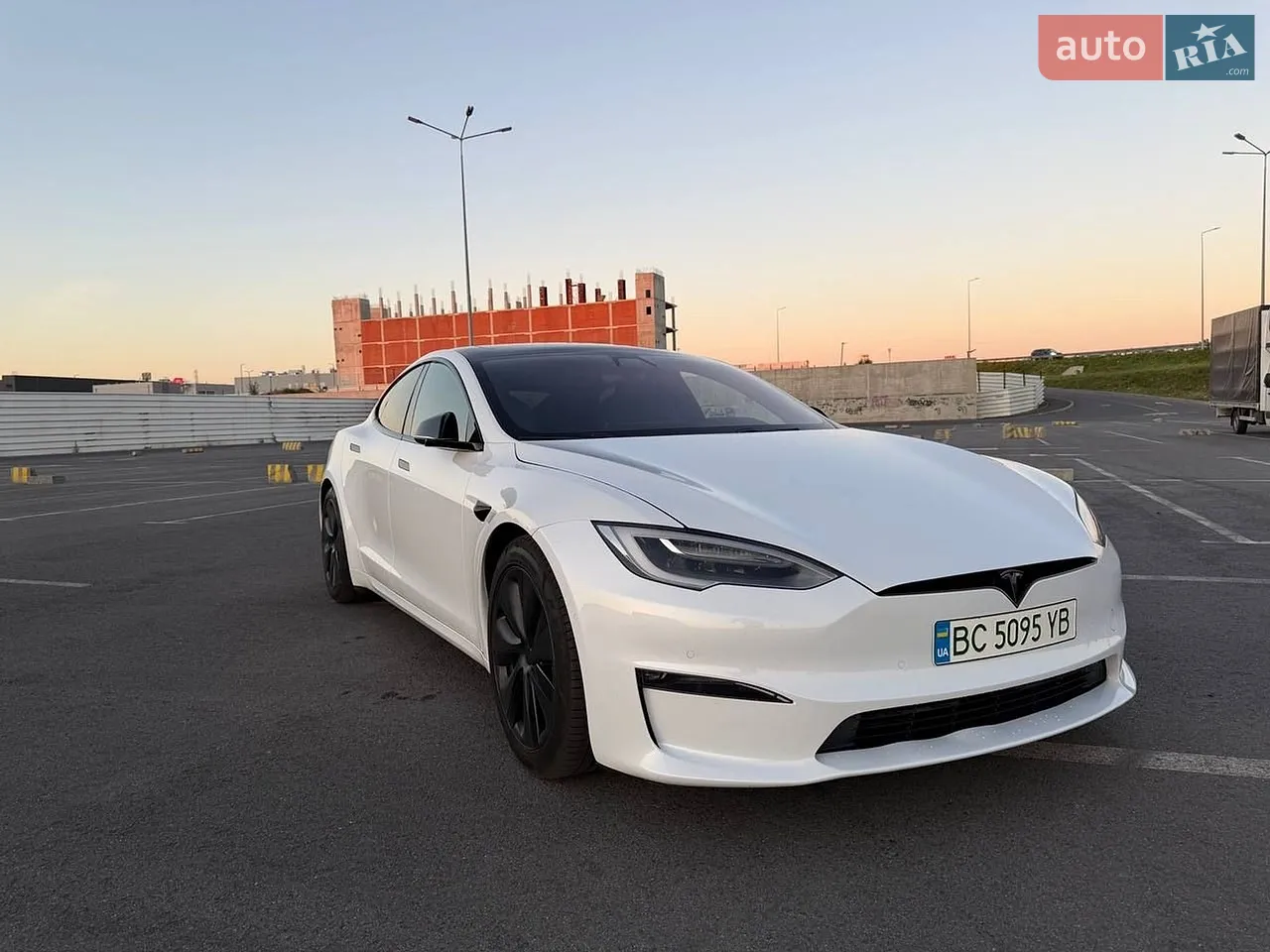 2021 Tesla Model S - мініатюра 36