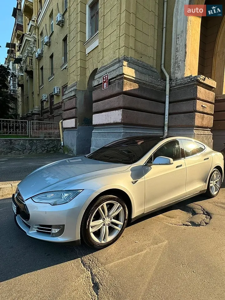 2013 Tesla Model S - мініатюра 25