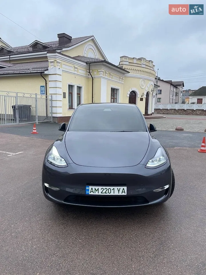 2022 Tesla Model Y - мініатюра 19