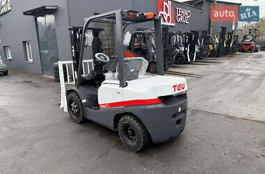 Вилочний навантажувач TEU FD 2025 в Києві