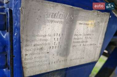 Цистерна полуприцеп Thompson Carmichael PT44/3 1994 в 