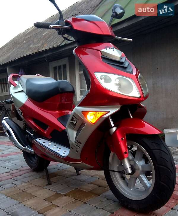 Макси-скутер Tiger HT 150 2008 в Нежине