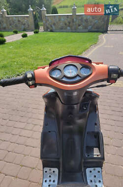 Макси-скутер Tiger HT 150 2008 в 