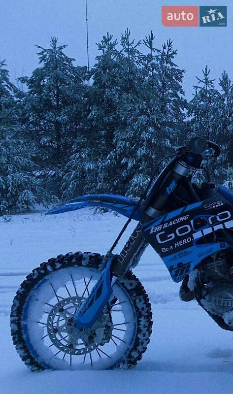 Мотоцикл Кросс TM Racing MX 2010 в Вараше