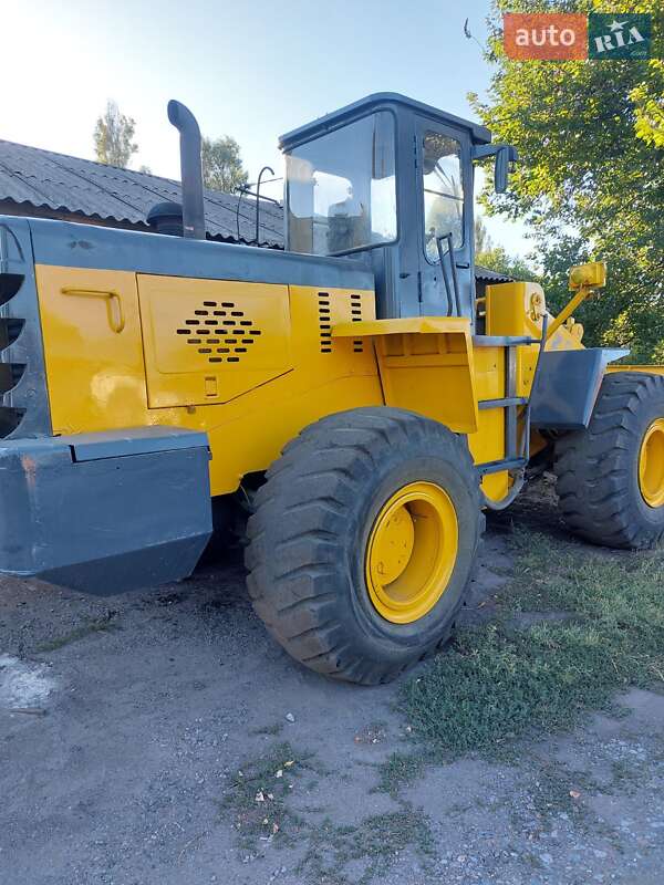 Фронтальный погрузчик TOTA XZ 2007 в Каменском