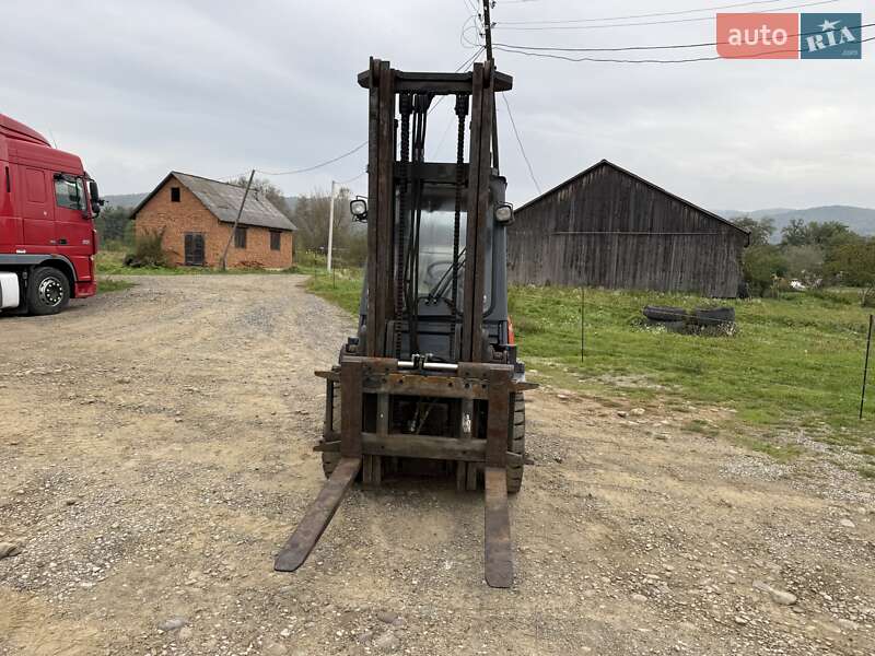 Вилочный погрузчик Toyota 02-3FD40 2001 в Тячеве