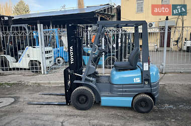 Вилочный погрузчик Toyota 02-6FDF15 1997 в Одессе