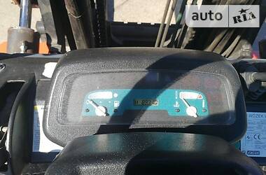 Вилочный погрузчик Toyota 02-7FD30 2003 в 