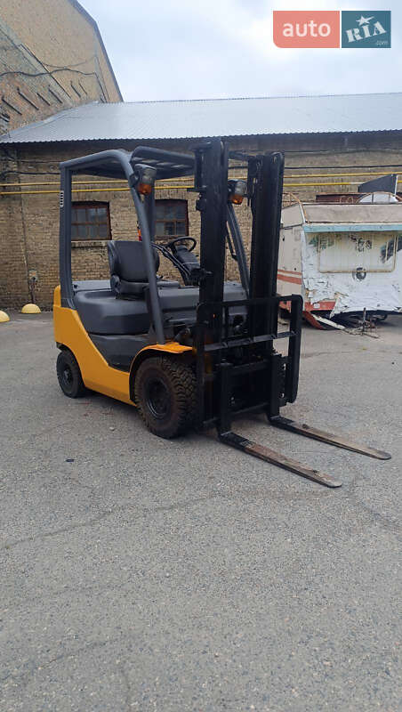 Вилочный погрузчик Toyota 02-8FDF15 2016 в Черкассах