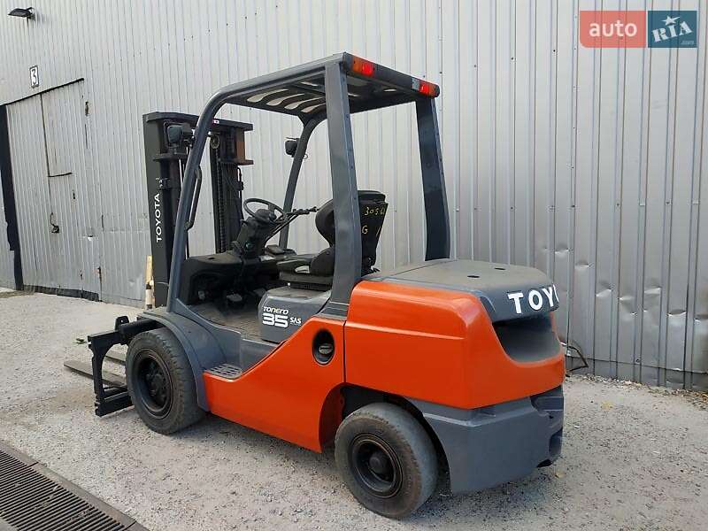 Вилочний навантажувач Toyota 02-8FDJF35 2020 в Києві