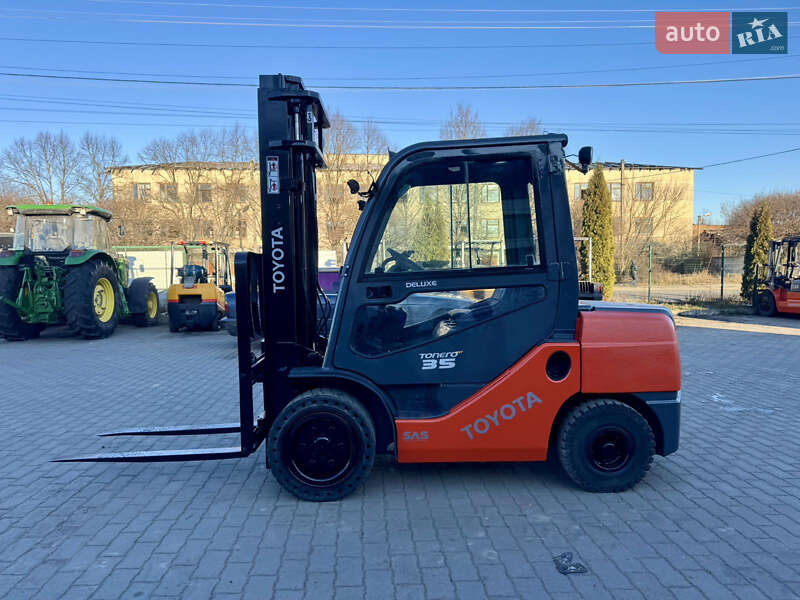 Toyota 02-8FDJF35 2016 Toyota 02-8FDJF35 2016