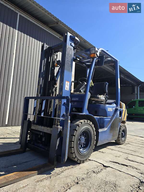 Вилочный погрузчик Toyota 02-8FG25 2006 в Тернополе