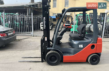 Вилочный погрузчик Toyota 02-8FGF15 2019 в 