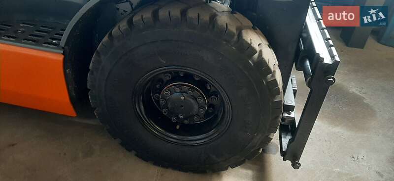 Вилочный погрузчик Toyota 02-8FGF15 2011 в Радехове