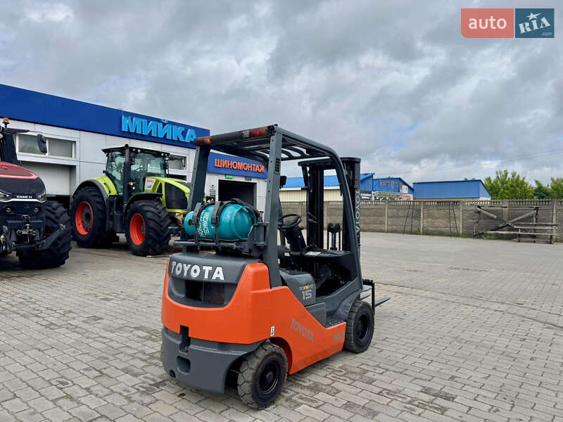 Toyota 02-8FGF15 2012