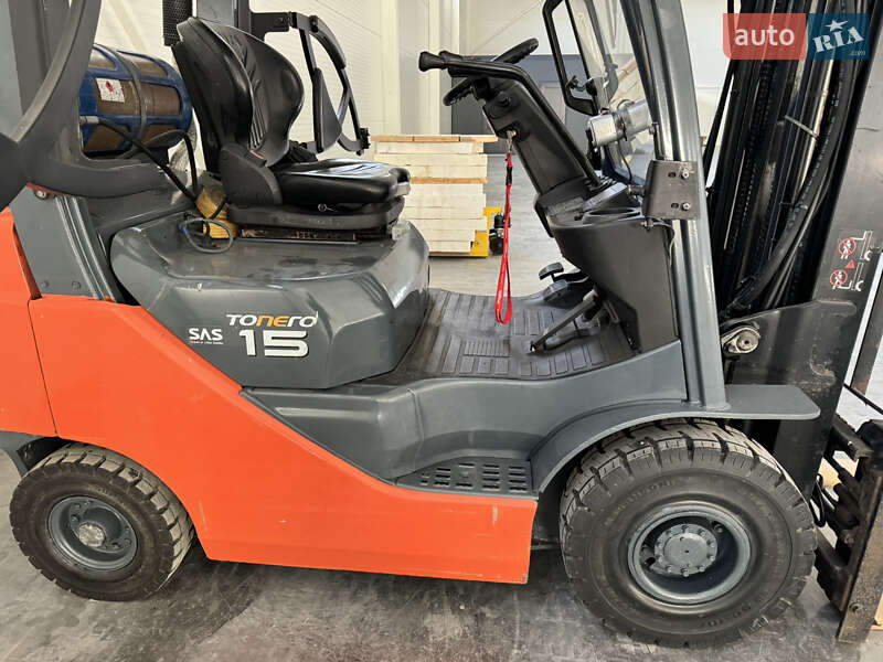 Вилочный погрузчик Toyota 02-8FGF15 2009 в Львове